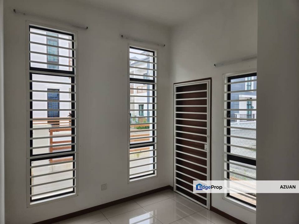 2 STOREY TERRACE END LOT SAUJANA KLIA, SEPANG, Selangor, Sepang