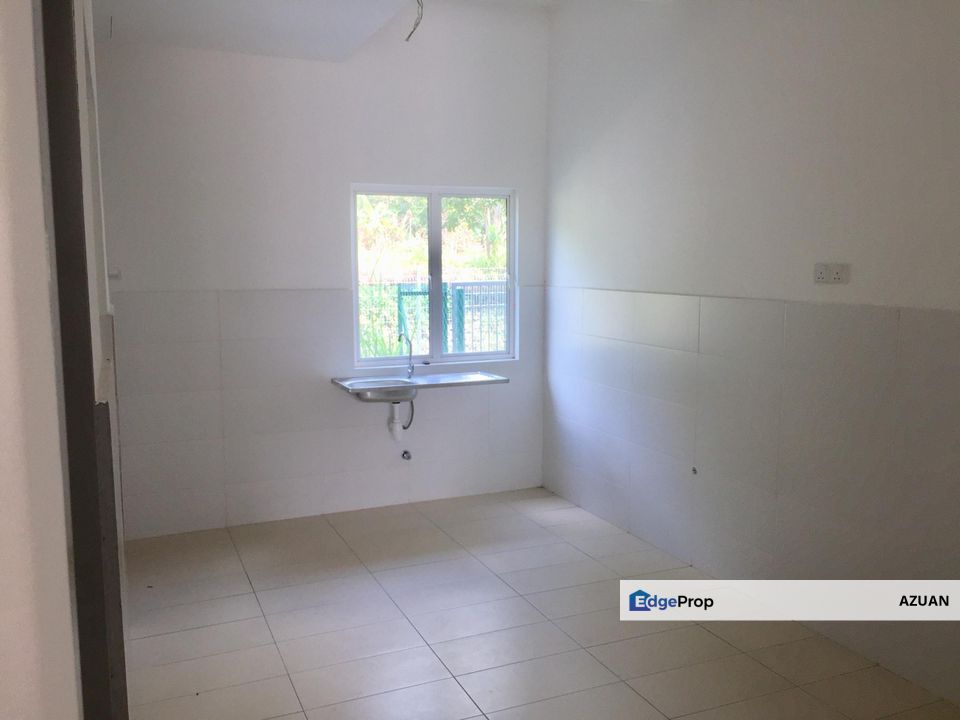 2 Storey End Lot Diamond Garden, Dengkil Selangor, Selangor, Dengkil