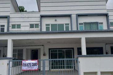 2 STOREY TAMAN INTAN, DENGKIL SELANGOR