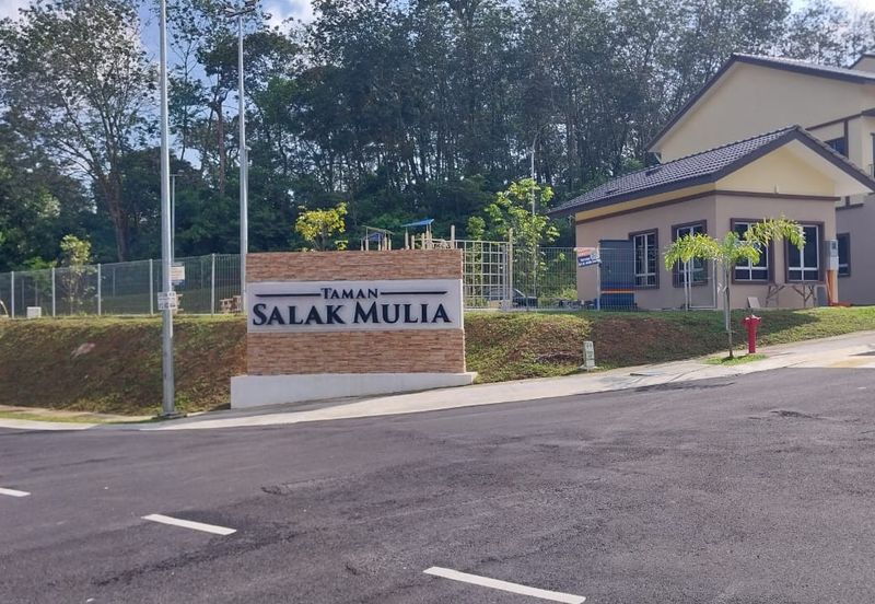 Townhouse Taman Salak Mulia, Salak Tinggi, Sepang