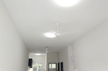 Townhouse Taman Salak Mulia, Salak Tinggi, Sepang