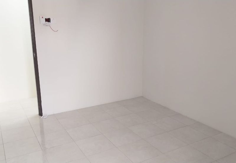 Townhouse Taman Salak Mulia, Salak Tinggi, Sepang