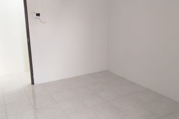 Townhouse Taman Salak Mulia, Salak Tinggi, Sepang