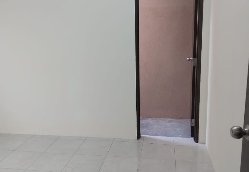 Townhouse Taman Salak Mulia, Salak Tinggi, Sepang