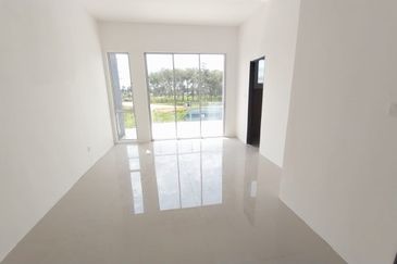 Bandar Baru Salak Tinggi