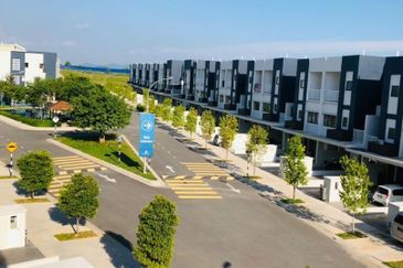 Ayden @ Warisan Puteri