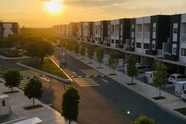 Ayden @ Warisan Puteri