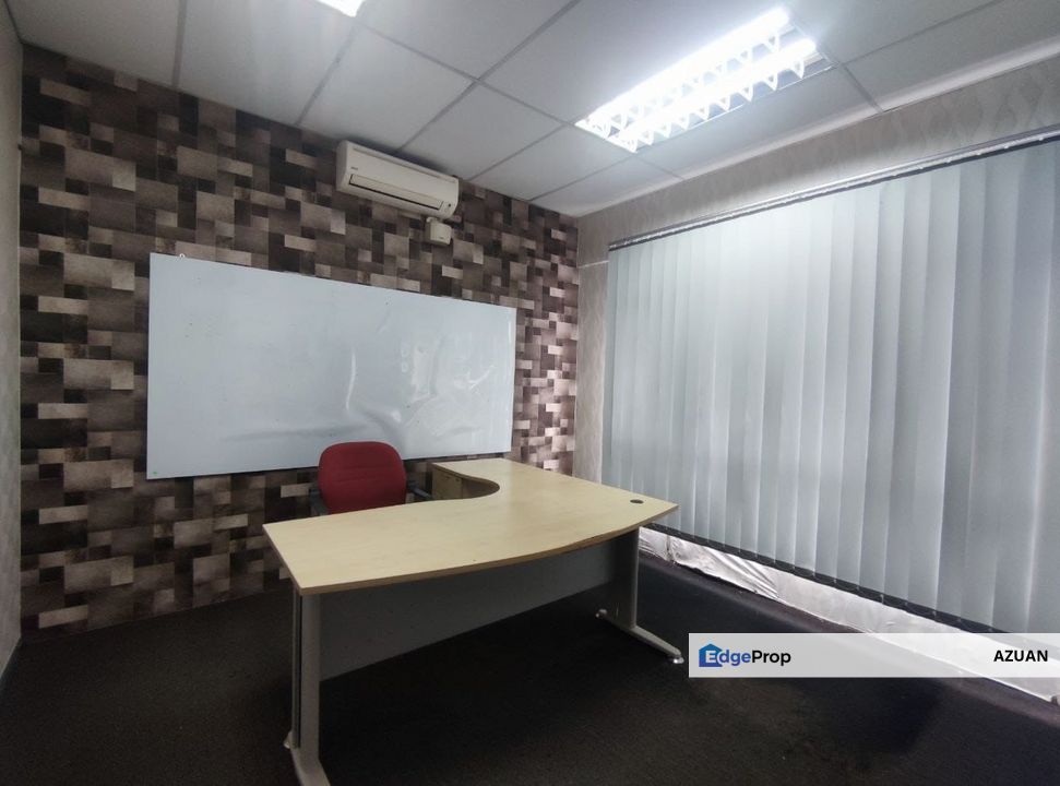 2 STOREY SHOPLOT PUSAT KOMERSIAL UNIVERSITI, SEREMBAN 3, Negeri Sembilan, Seremban