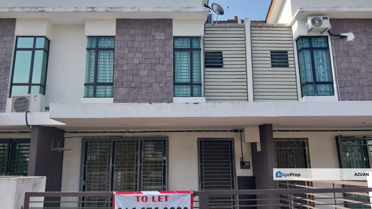 2 STOREY TERRACE HOUSE SAUJANA KLIA, SEPANG, Selangor, Sepang