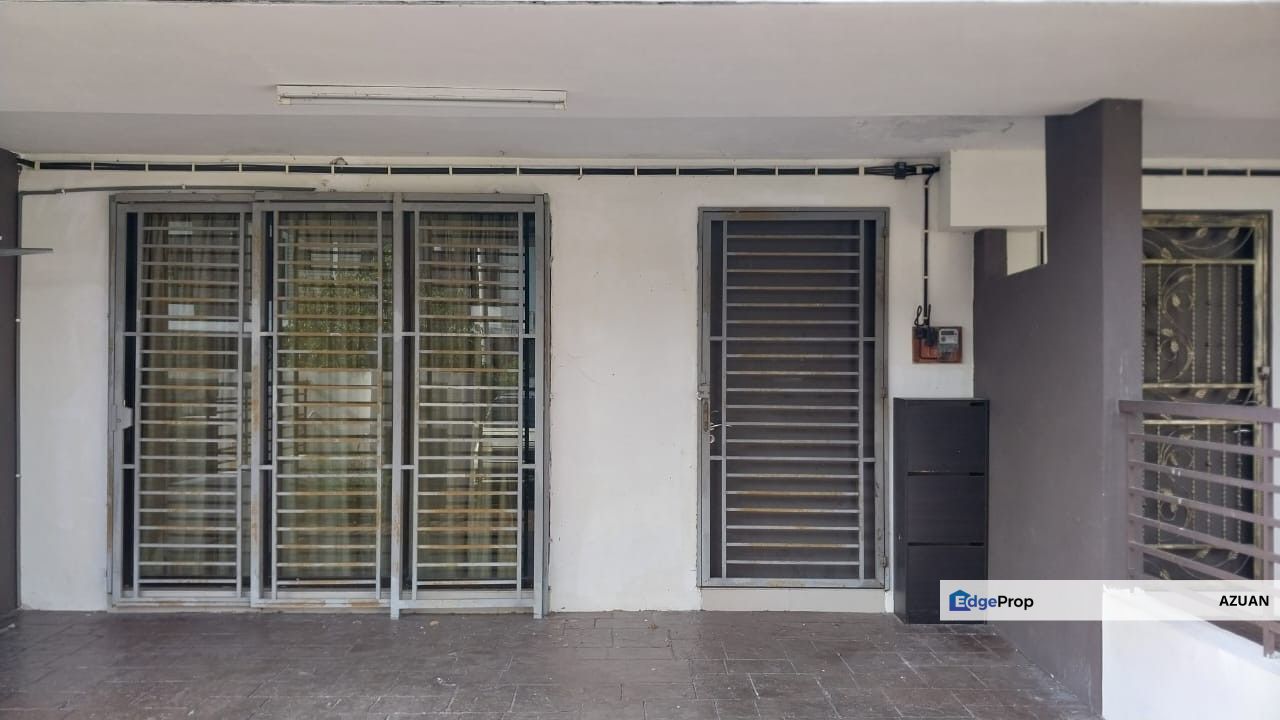 2 STOREY TERRACE HOUSE SAUJANA KLIA, SEPANG, Selangor, Sepang