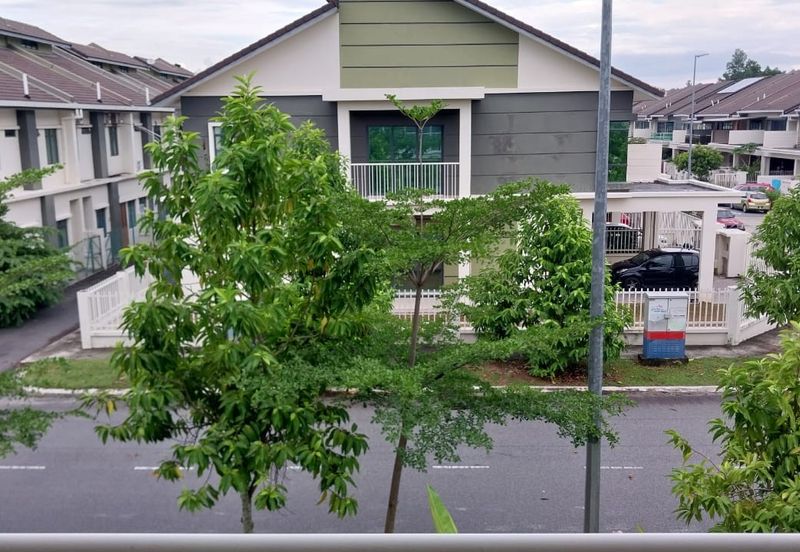 Avista @ Warisan Puteri