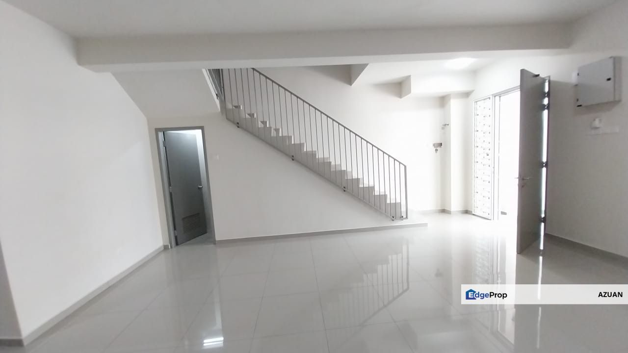  2 STOREY KERANJI TAMAN SALAK PERDANA BANDAR BARU SALAK TINGGI SEPANG, Selangor, Sepang