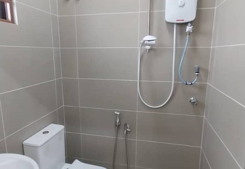 HOUSE FOR RENT NEAR TAMAN MAYANG KELANA JAYA