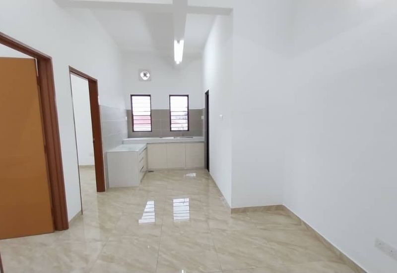 HOUSE FOR RENT NEAR TAMAN MAYANG KELANA JAYA