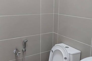 HOUSE FOR RENT NEAR TAMAN MAYANG KELANA JAYA