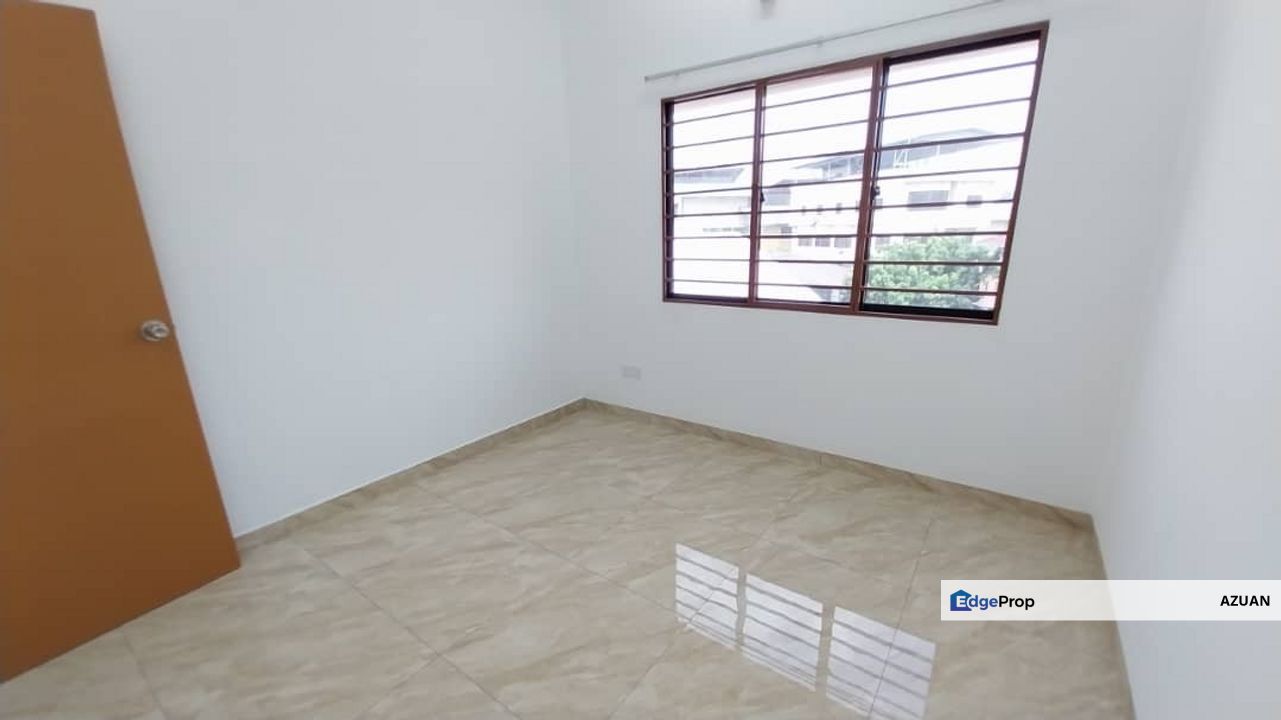 HOUSE FOR RENT NEAR TAMAN MAYANG KELANA JAYA, Selangor, Kelana Jaya