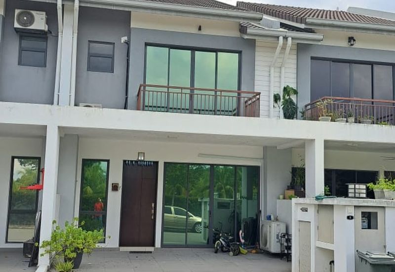 2 Storey Terrace (Facing Open) Diamond Semenyih For Sale 