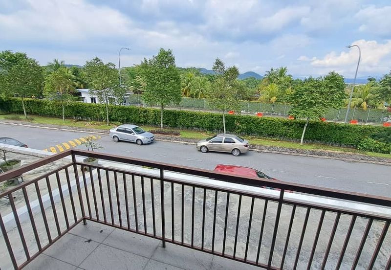 2 Storey Terrace (Facing Open) Diamond Semenyih For Sale 