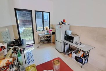 2 Storey Terrace (Facing Open) Diamond Residence For Rent