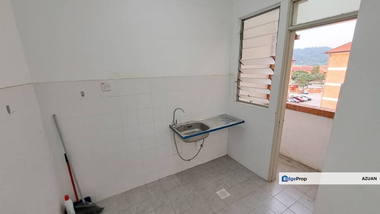 Pangsapuri Sri Budiman, Alam Budiman, Shah Alam, Selangor, Shah Alam