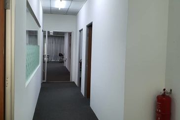 Bandar Puteri Puchong | Office For Rent