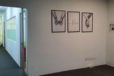 Bandar Puteri Puchong | Office For Rent