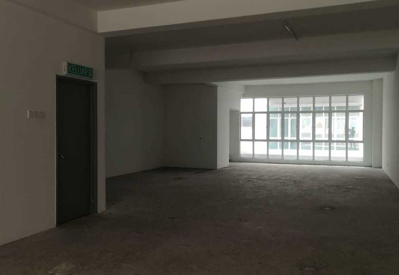 Bandar Puteri Puchong | Shop Office for Sale