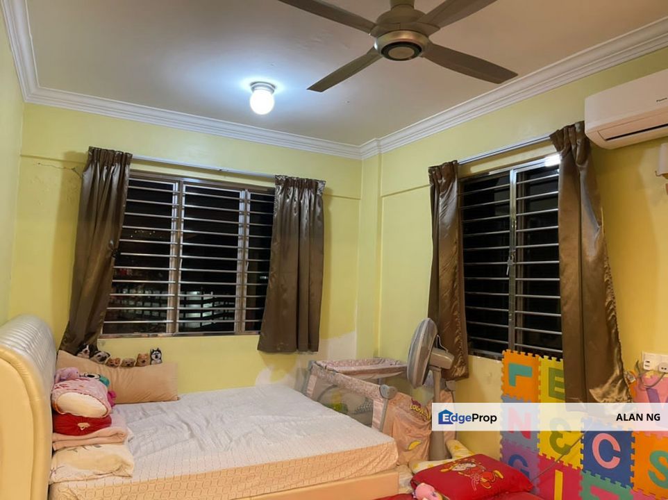 Seri Pinang Taman Bukit Serdang For Sale , Selangor, Seri Kembangan