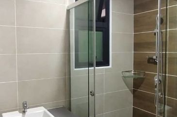 Hillcrest Heights (Puchong Heights)