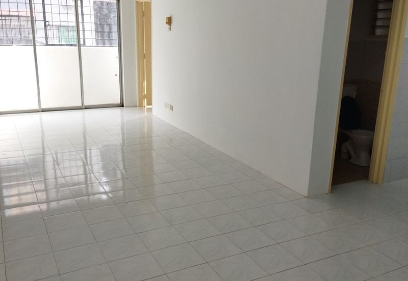 Taman Pinggiran Putra