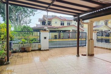 Pusat Bandar Putra Permai