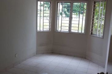 Puteri Bayu Apartment