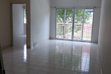 Puteri Bayu Apartment