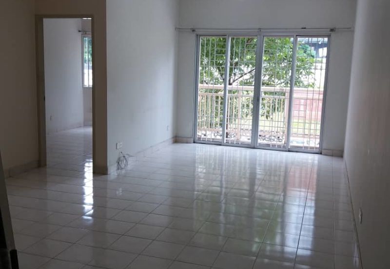 Puteri Bayu Apartment