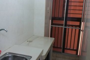 Puteri Bayu Apartment