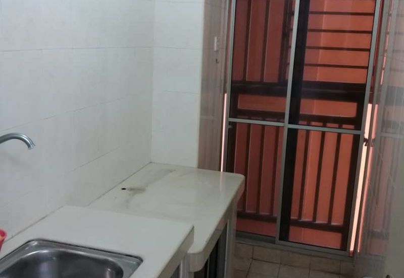 Puteri Bayu Apartment