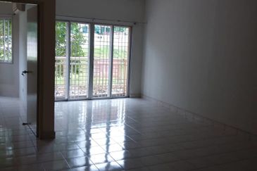 Puteri Bayu Apartment