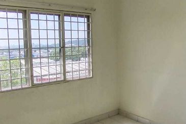 D Cahaya Apartment, Bandar Puchong Jaya