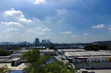 D Cahaya Apartment, Bandar Puchong Jaya