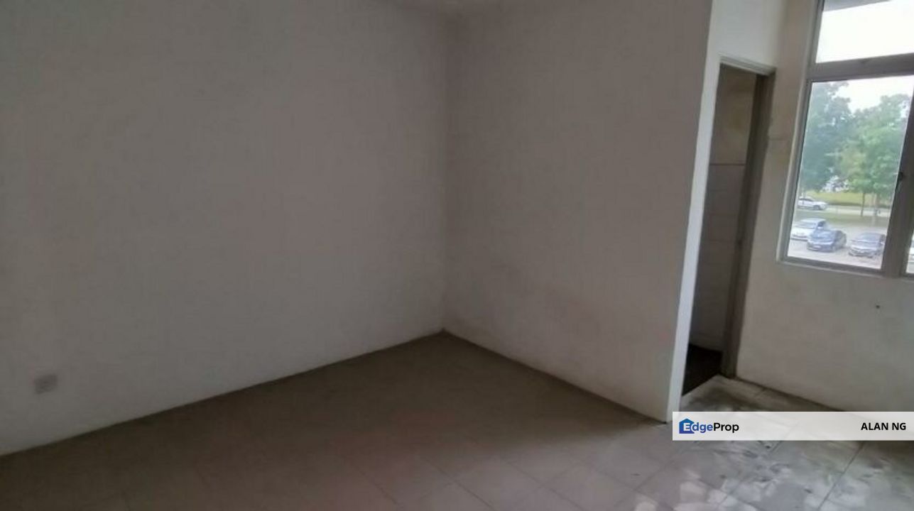 For Sale Pangsapuri Seroja Jalan Putra Perdana 10,Taman Putra Perdana, Puchong, Selangor, Puchong