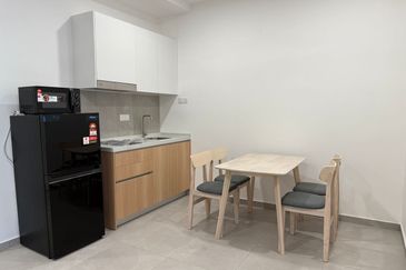 Yolo Signature Suites