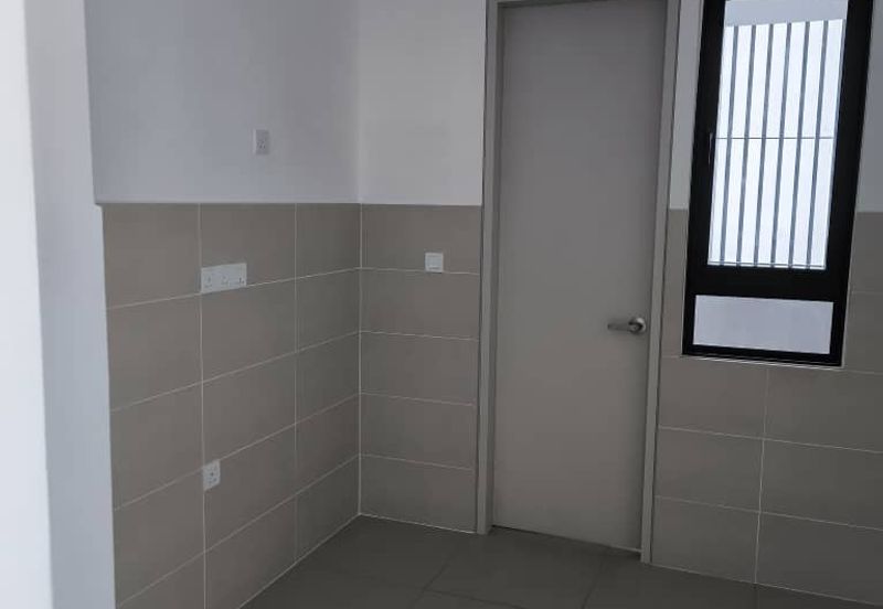 THE PULSE RESIDENCE & THE PULSE