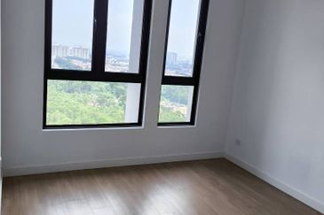 THE PULSE RESIDENCE & THE PULSE