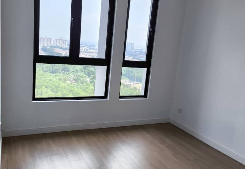 THE PULSE RESIDENCE & THE PULSE