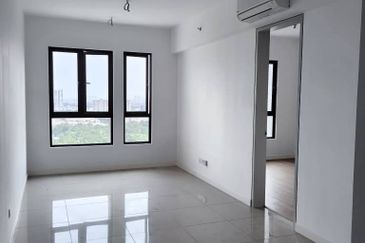 THE PULSE RESIDENCE & THE PULSE