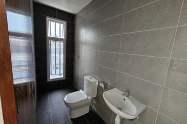 1 Puchong Business Park