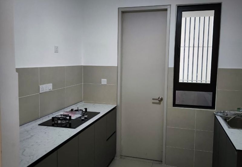 THE PULSE RESIDENCE & THE PULSE