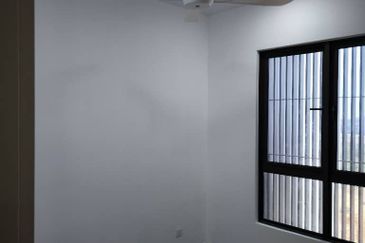 THE PULSE RESIDENCE & THE PULSE