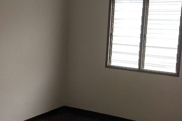 Taman Saujana Puchong