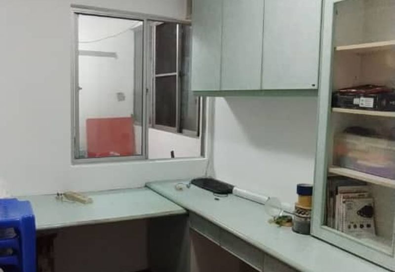 De Tropicana Condominium